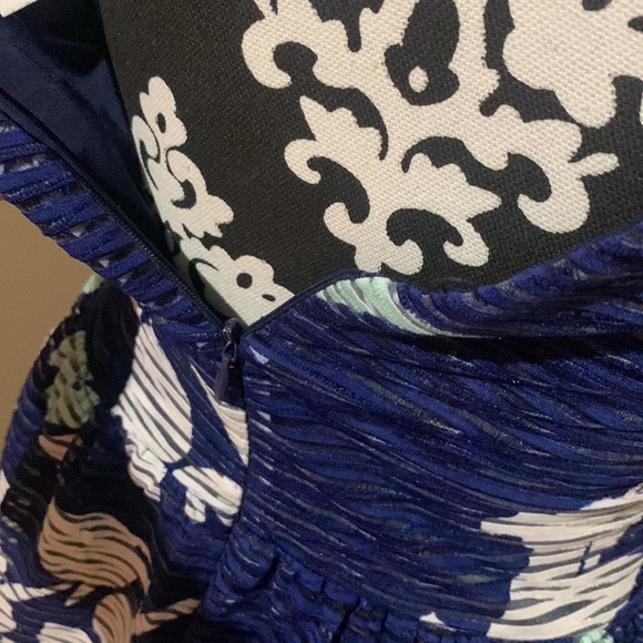 Cute summer dress size medium navy w/mint and white - Picture 6 of 7